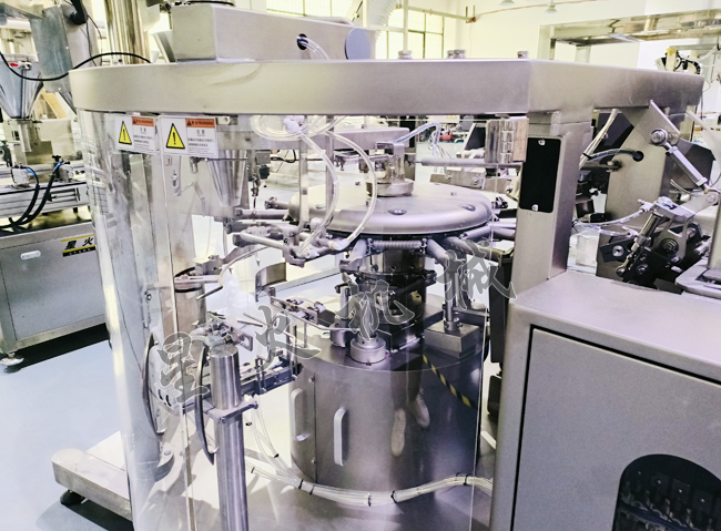 給袋式醬料食品包裝機細節(jié)